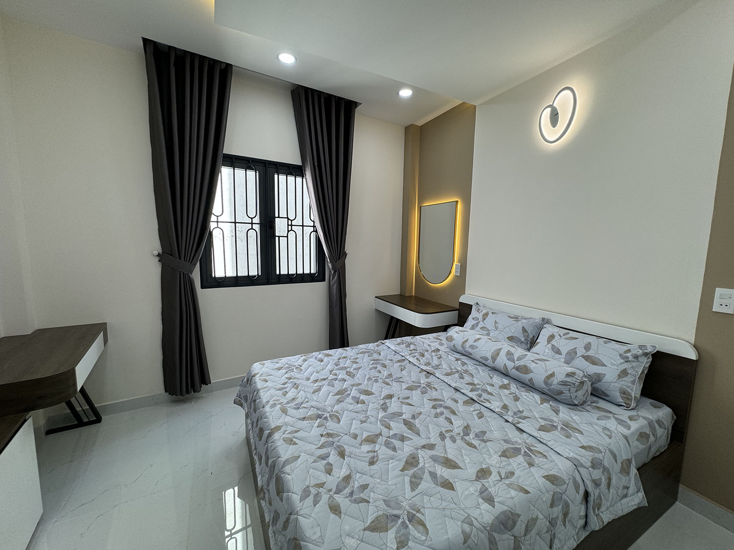 Biệt thự mini thiết kế Singapore đẹp lung linh 4 phòng master, full n.thất ccấp hẻm VIP Quang Trung